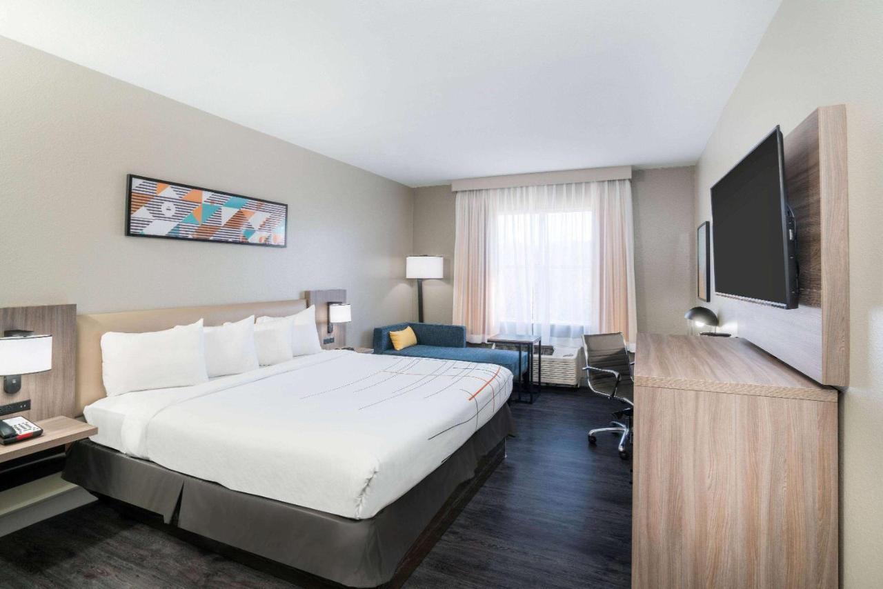 La Quinta By Wyndham Montgomery Eksteriør billede