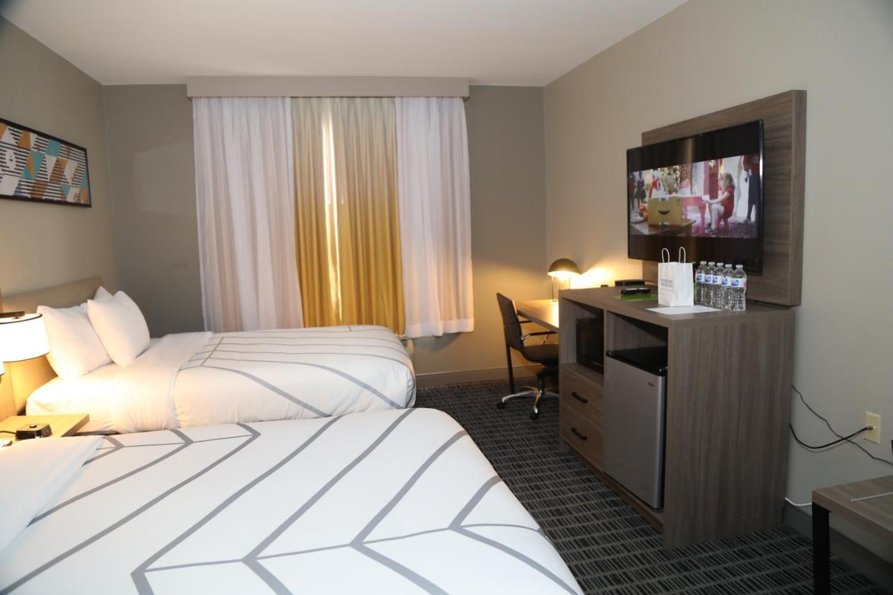 La Quinta By Wyndham Montgomery Eksteriør billede